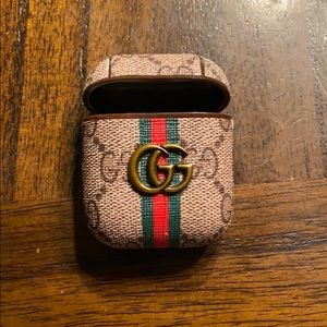 Gucci AirPod Case!!